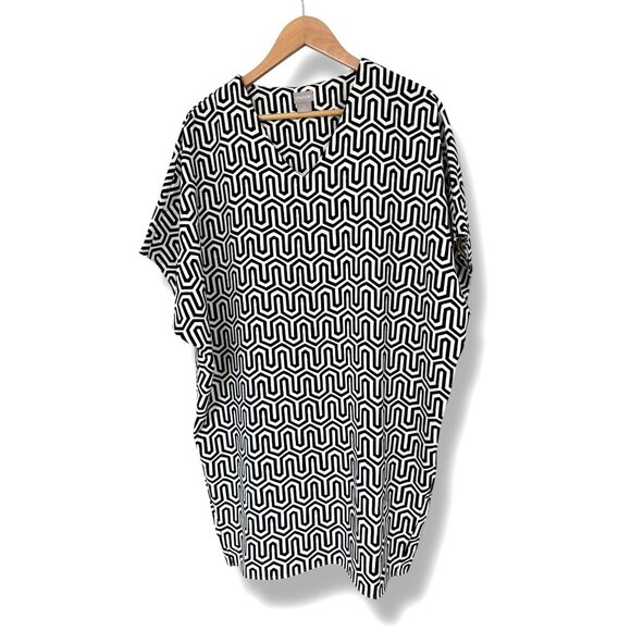 Chico's Size‎ 2 = 12/14 Geometric-Print V-Neck Wedge Tunic Top Shirt Blouse - Picture 4 of 10